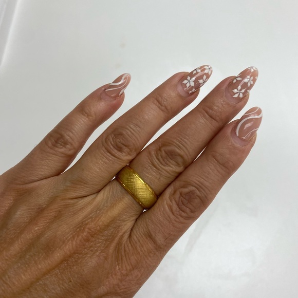 8mm Men Women Tungsten Ring Yellow Gold plated IP Florentine finish Domed - Picture 7 of 9